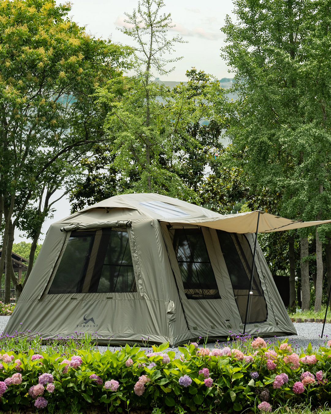 LODGE AIR-13 Inflatable 6-10 Person Glamping Air Tent